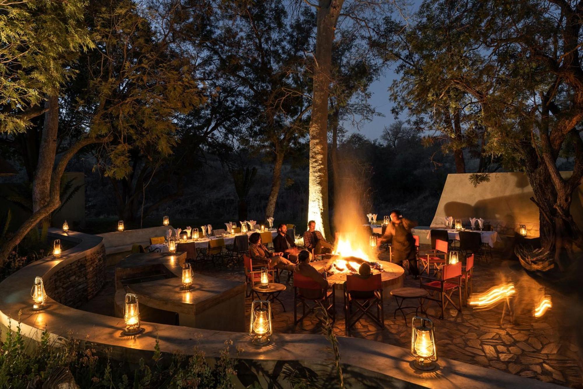 クラセリー・プライベート自然保護区 Simbavati Camp Georgeヴィラ エクステリア 写真